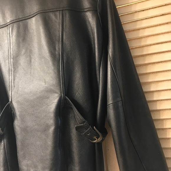 Real Leather jacket. Size Large. Super nice. Bought at Macy’s. Preston & Yorki - Picture 7 of 10